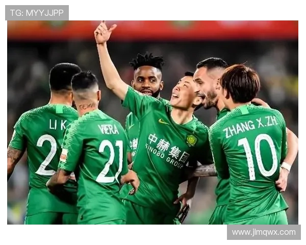 国安豪言重夺冠军背后,战术体系老化与阵容短板暴露的危机已悄然降临 国安豪言重夺冠军背后,战术体系老化与阵容短板暴露的危机已悄然降临