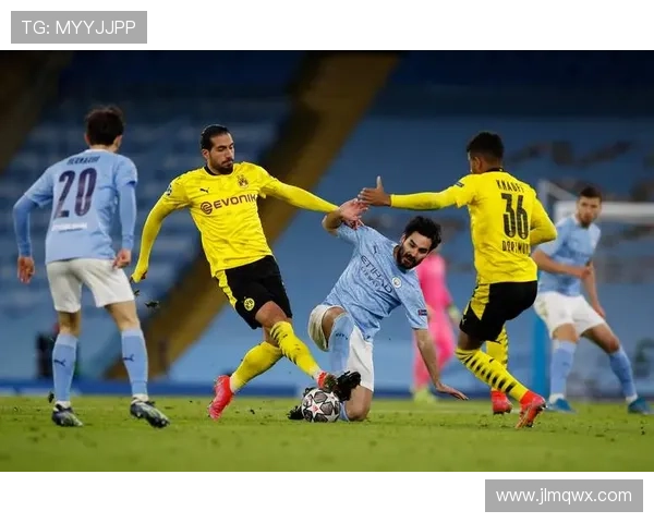 多特防线稳定性承压:近期表现持续波动对联赛争冠形势产生影响 多特防线稳定性承压:近期表现持续波动对联赛争冠形势产生影响